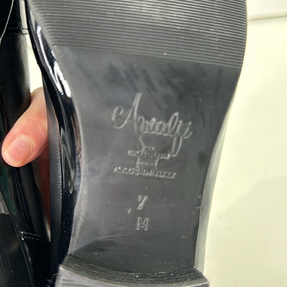 Amalfi Classic Black Patent Leather Women's heeled Loafer Shoe - Picture 8 of 11